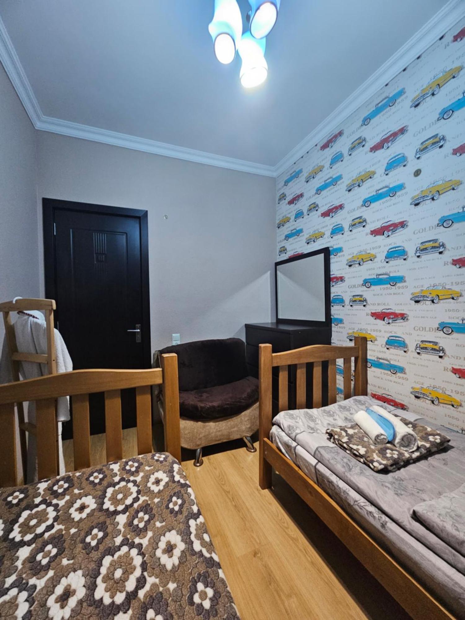 Guesthouse Different Тбілісі Екстер'єр фото