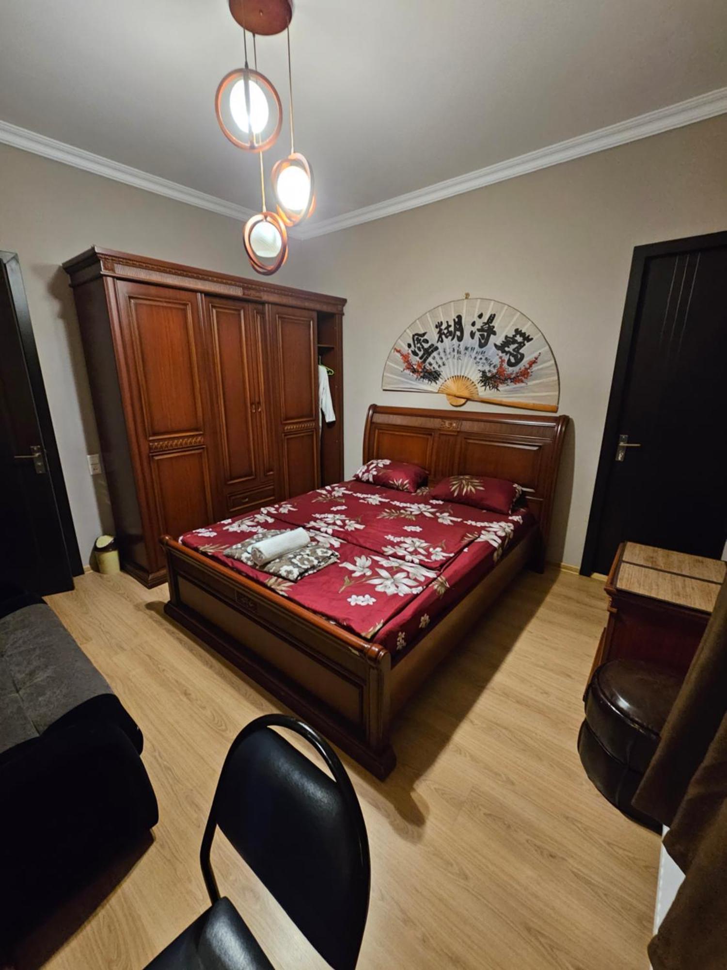 Guesthouse Different Тбілісі Екстер'єр фото