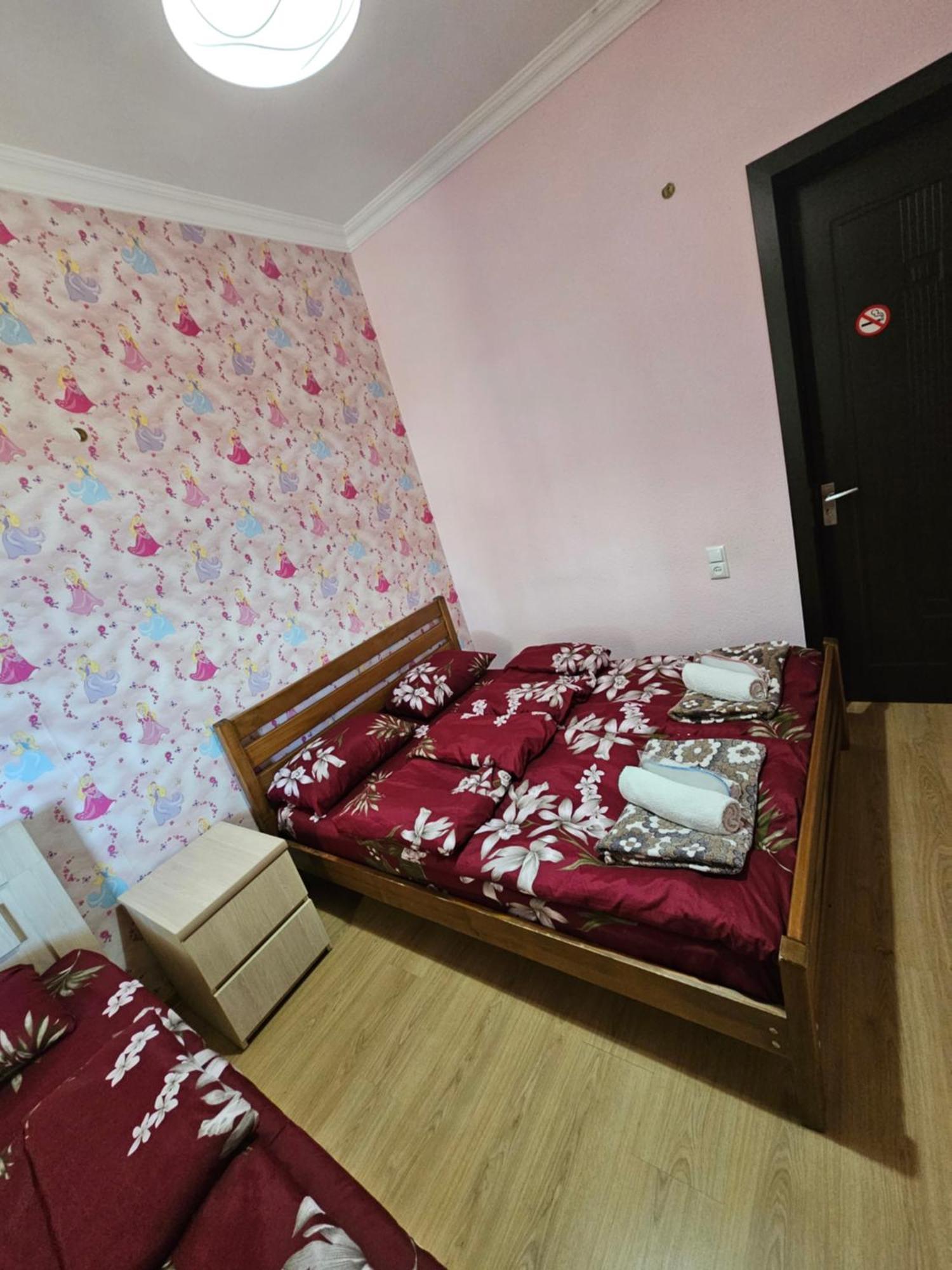 Guesthouse Different Тбілісі Номер фото